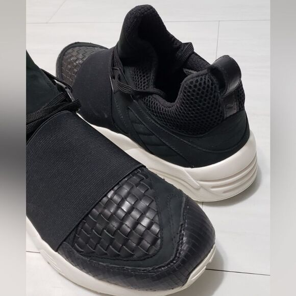 PUMA Bog Strap X Filling Pieces
Blaze Of Glory - Picture 8 of 14